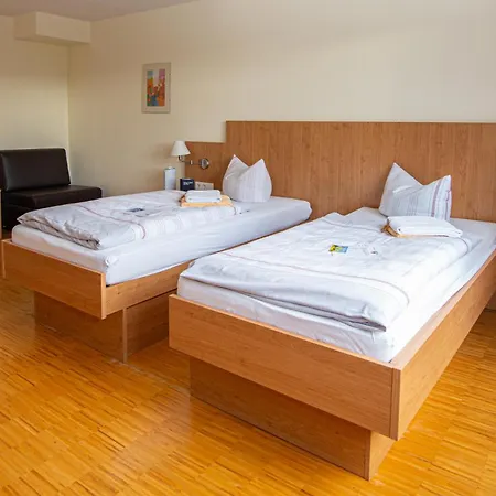 Gaestehaus Hotel Puschendorf