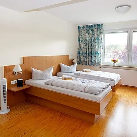 Gaestehaus Hotel Puschendorf